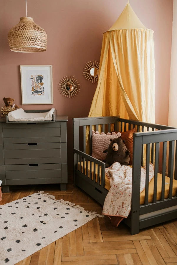 Ledikant Lieke Grijs 60 X 120 Cm 6 Ledikant Lieke Grijs 60 X 120 Cm - Afbeelding 6