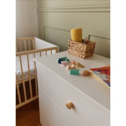 Babykamer Milly: Ledikant & Commode -Beste Babyproducten babykamermillyledikantcommodesfeer5 2