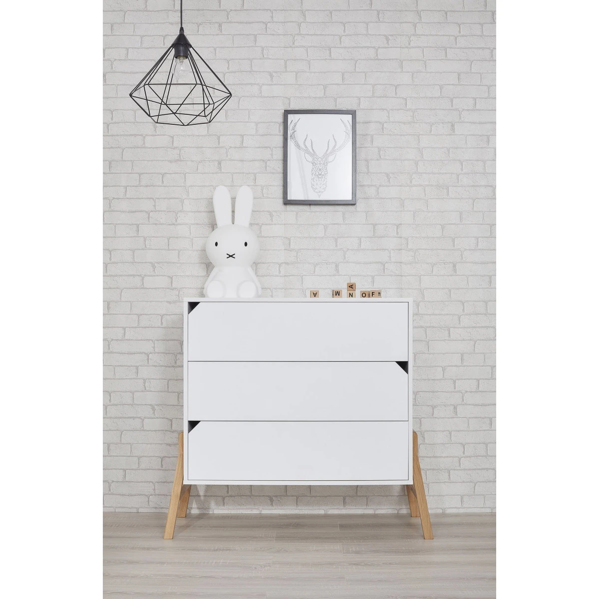 Bellamy Lotta Snow Babykamer: Ledikant/Juniorbed En Commode 10 Bellamy Lotta Snow Babykamer: Ledikant/Juniorbed En Commode - Afbeelding 10
