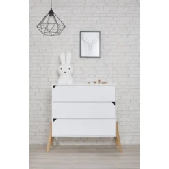 Bellamy Lotta Snow Babykamer: Ledikant/Juniorbed, Commode En 2-Deurskast -Beste Babyproducten bellamy lotta snow commode lobikomo 3 2