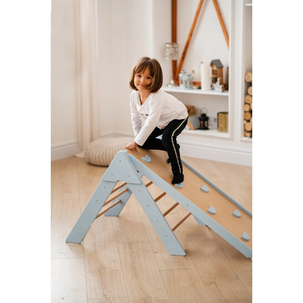 Luna Toys Blauw Houten Klimrek Met Glijbaan LU-36967 3 Luna Toys Blauw Houten Klimrek Met Glijbaan LU-36967 - Afbeelding 3