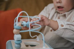 Label Label Nougat Houten Activiteitenkubus LLWT-37131 -Beste Babyproducten label label blauw houten activiteitenkubus llwt 34307 7 1