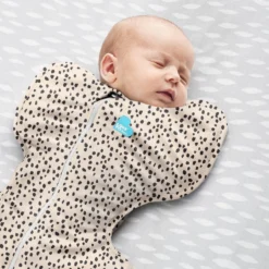 Love To Dream Swaddle Up 1.0 Animal Beige Small 3-6 Kg Inbakerslaapzak L1001252BGES -Beste Babyproducten love to dream swaddle up 1.0 animal beige 3