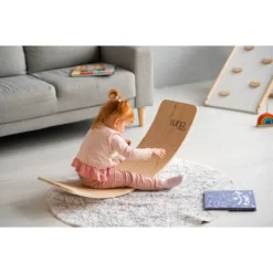 Luna Toys Houten Balansbord Met Zwart Vilt LU-36998 12 Luna Toys Houten Balansbord Met Zwart Vilt LU-36998 -Beste Babyproducten luna toys houten balansbord sfeer 3
