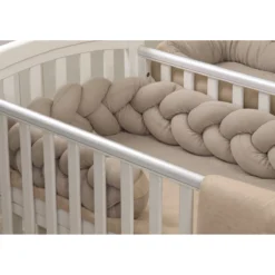 MamaLoes Amy Ajour Nougat 210 Cm Braided Bedbumper 84269 -Beste Babyproducten mamaloes amy ajour nougat 210 cm braided bedbumper 84269 5