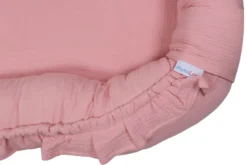 MamaLoes Soft Cotton Ruffle Licht Roze Babynest ML020113 7 MamaLoes Soft Cotton Ruffle Licht Roze Babynest ML020113 -Beste Babyproducten mamaloes soft cotton ruffle licht roze babynest ml020113 2
