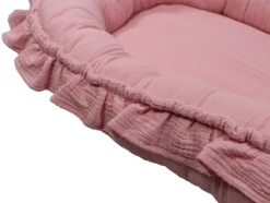 MamaLoes Soft Cotton Ruffle Licht Roze Babynest ML020113 9 MamaLoes Soft Cotton Ruffle Licht Roze Babynest ML020113 -Beste Babyproducten mamaloes soft cotton ruffle licht roze babynest ml020113 4