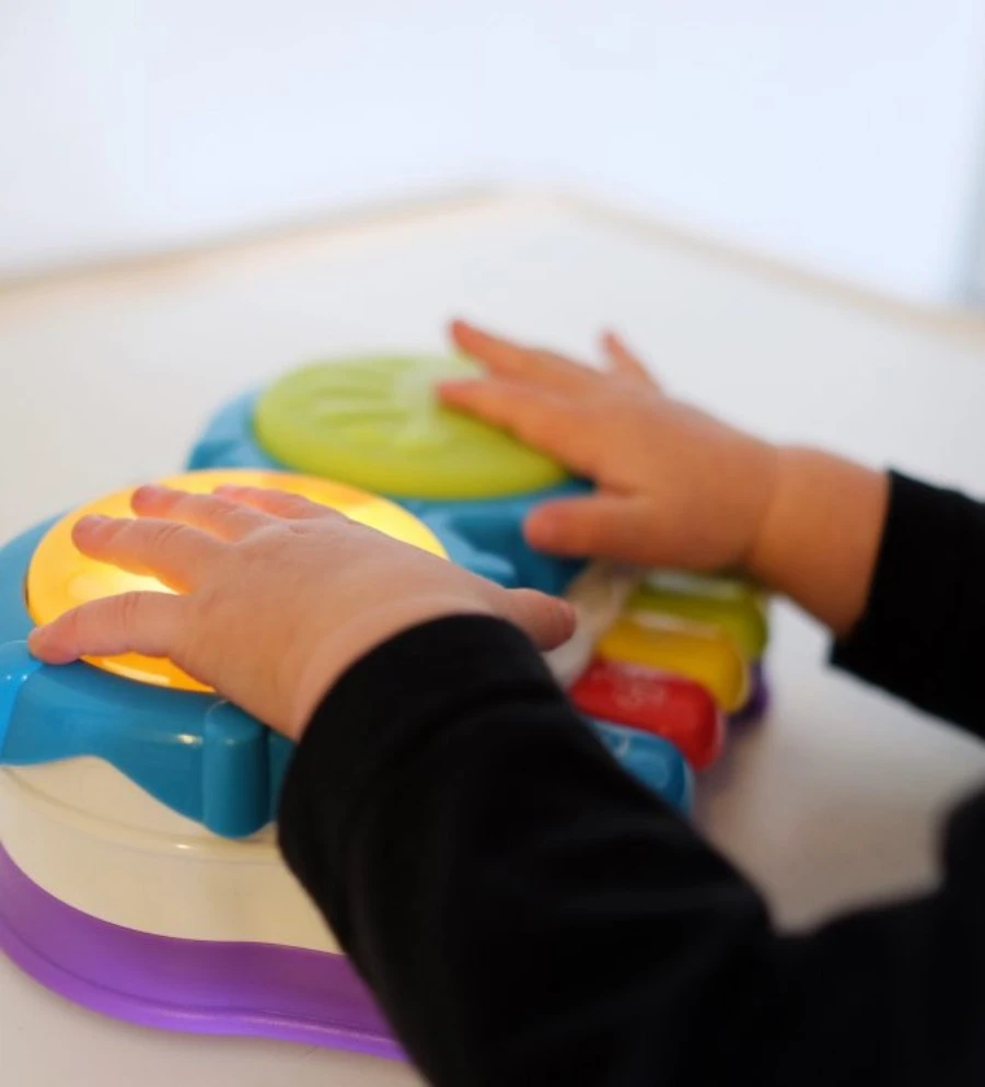 Playgro 2-in-1 Light Up Music Maker Activiteitenspeeltje P6384144 3 Playgro 2-in-1 Light Up Music Maker Activiteitenspeeltje P6384144 - Afbeelding 3