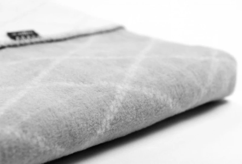 Zaffiro Grijs & Ecru Ruitjes 75 X 100 Cm Wiegdeken 43109 2 Zaffiro Grijs & Ecru Ruitjes 75 X 100 Cm Wiegdeken 43109 - Afbeelding 2